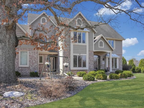9223 W Wyndham Hills COURT, Franklin, WI 53132