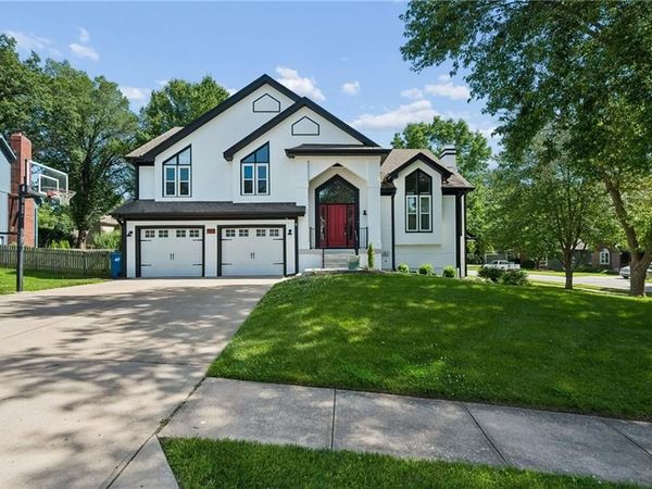 723 Cottonwood Lane, Liberty, MO 64068