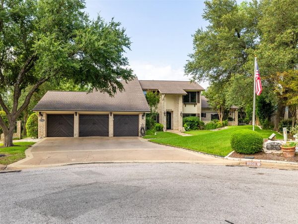 9900 Winding Oak CIR , Austin, TX 78750