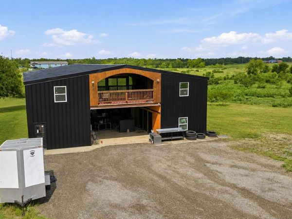1701 County Road 466 , Elgin, TX 78621