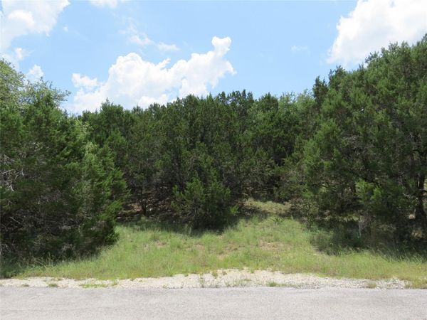 21902 Surrey LN , Lago Vista, TX 78645