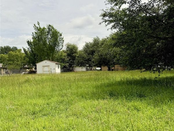 612 Jackson ST , Rockdale, TX 76567