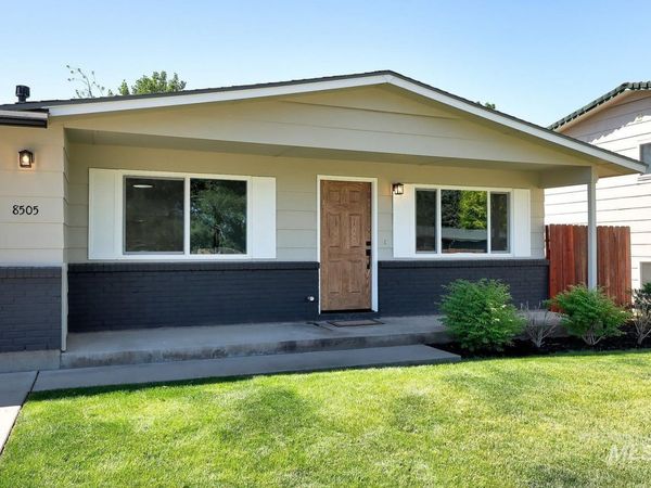 8505 W Canterbury Dr, Boise, ID 83704