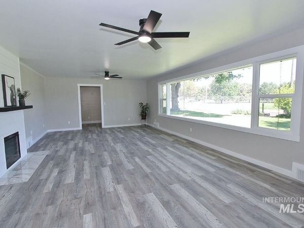 520 E Logan, Caldwell, ID 83605