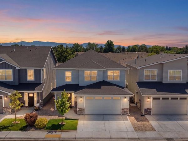 50 S Quincannon Ave, Star, ID 83669
