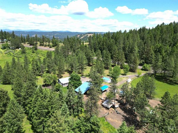 3871 Lakeview Road, Orofino, ID 83544