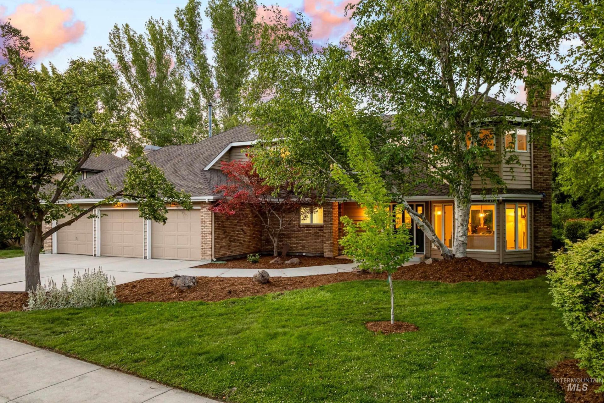 2274 S Swallowtail Lane, Boise, ID 83706 Main Photo