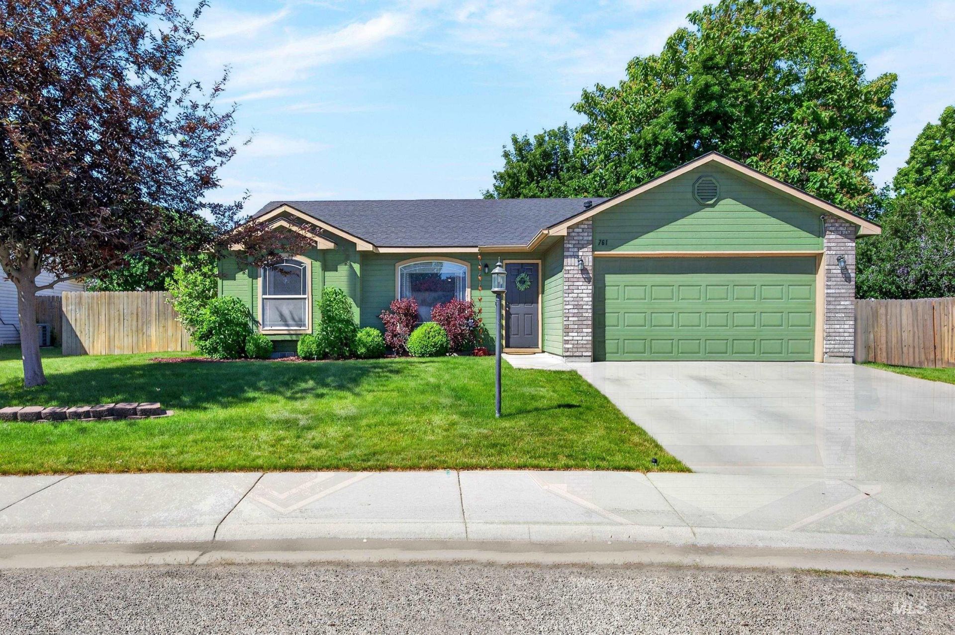 761 N Abernathy Way, Meridian, ID 83642 Main Photo