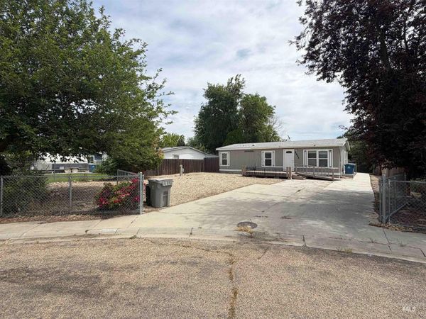 3321 Pluto Ave, Caldwell, ID 83605