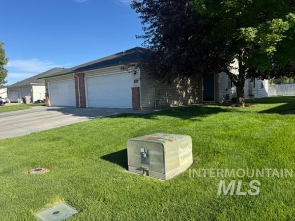 819 E Maine Ave, Nampa, ID 83686