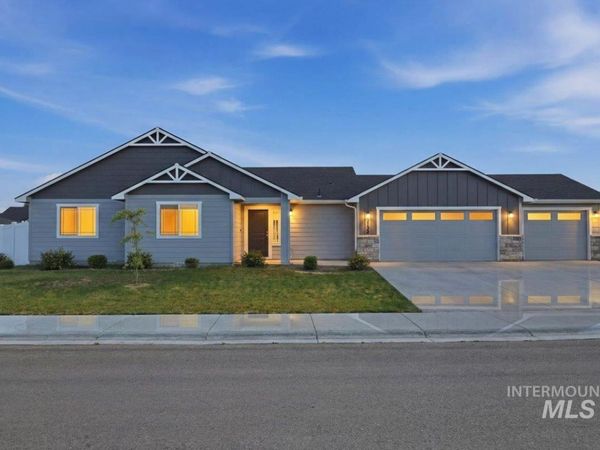 232 Stagecoach, Fruitland, ID 83619