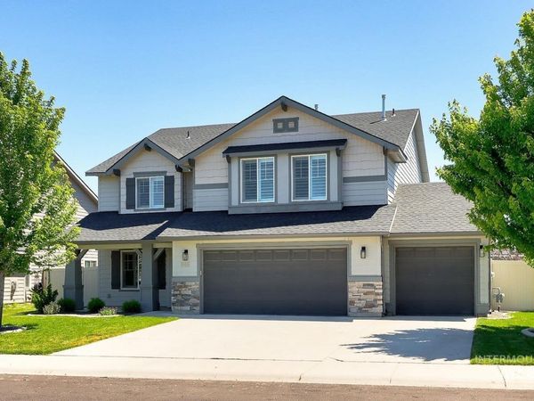 846 N Hidden View Way, Star, ID 83669