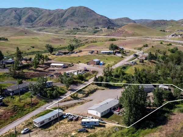 16 & 18 Fenton Ln, Horseshoe Bend, ID 83629
