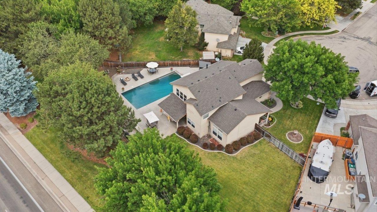 4865 N Maidstone Pl, Boise, ID 83713 Main Photo