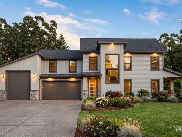 2952 N Milwaukee St, Boise, ID 83704