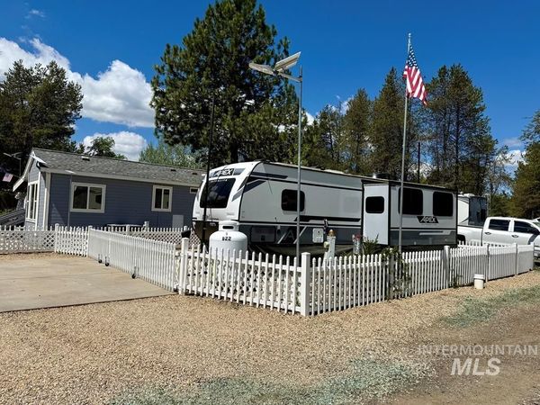 514 D22 Sawyer St., Cascade, ID 83611