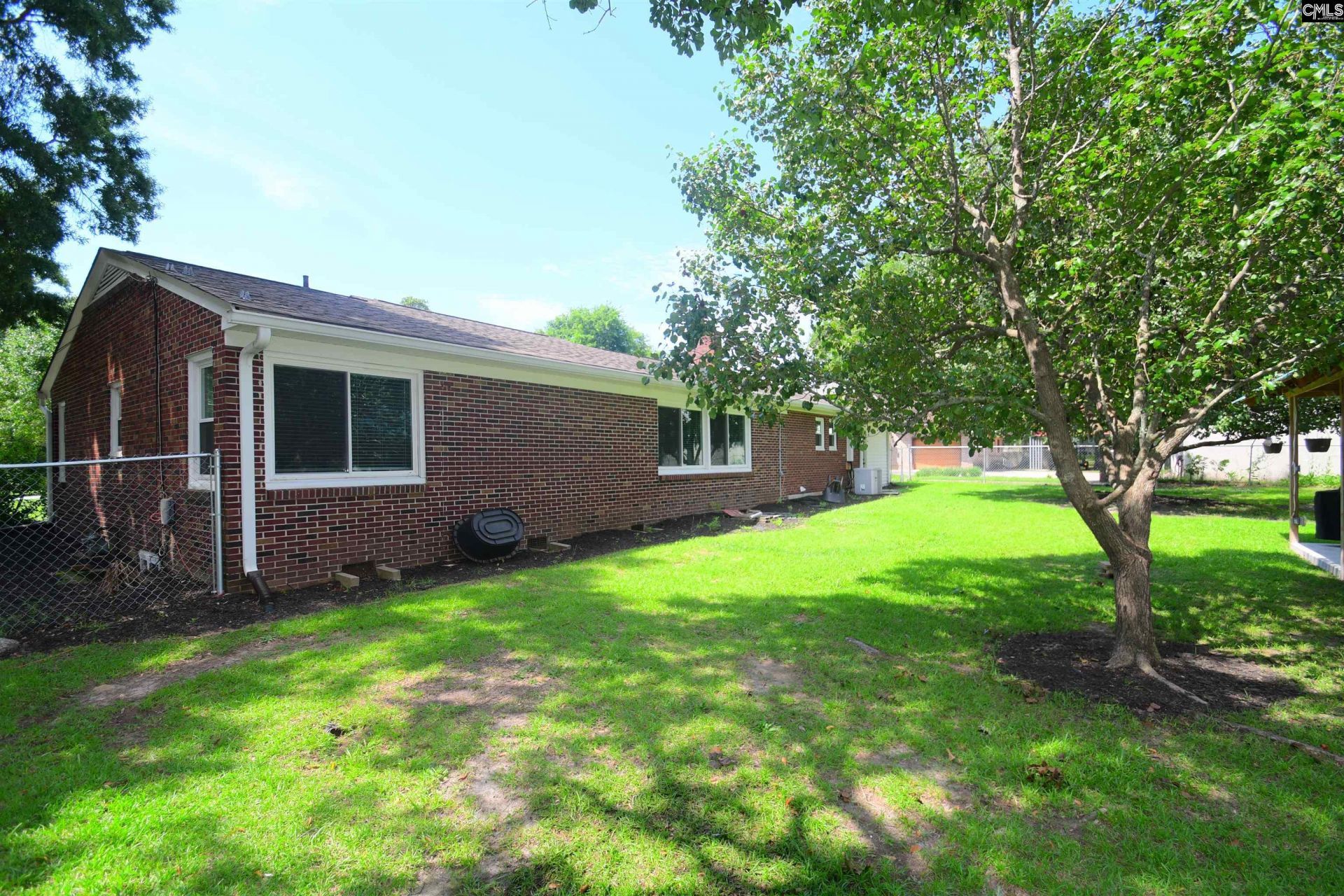 2631 Deloache Avenue Photo 15