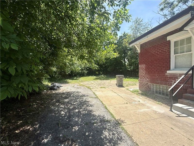399 W Warren Avenue, Youngstown, OH 44511 Photo 14