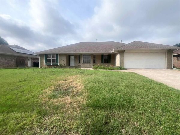 6304 NW 84th Street, Oklahoma City, OK 73132