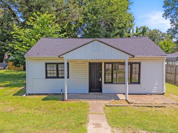 4325 Greenbriar Road, Chattanooga, TN 37412