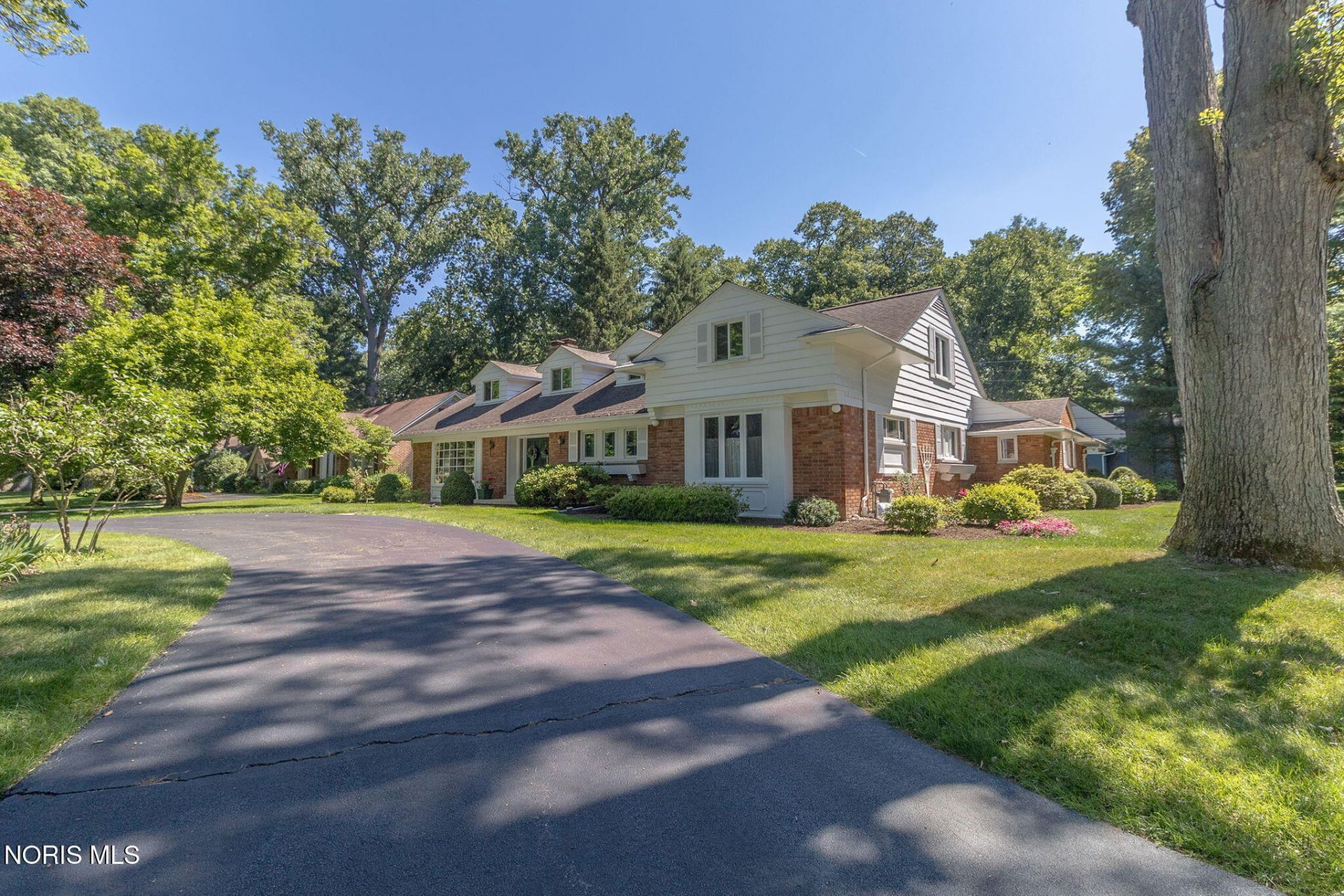 3244 Shakespeare Lane, Toledo, OH 43615 Main Photo