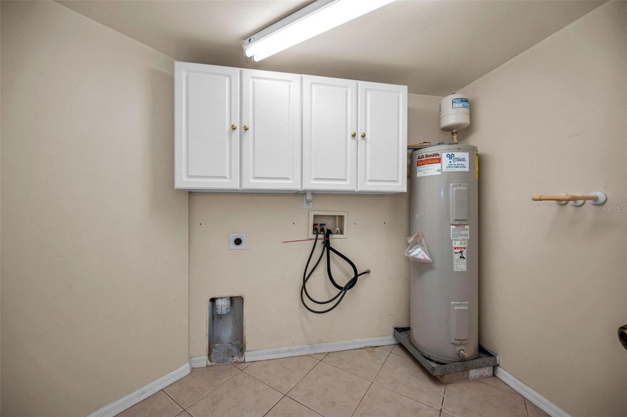 1400 Water View Drive W, Unit 104, Largo, FL 33771 Photo