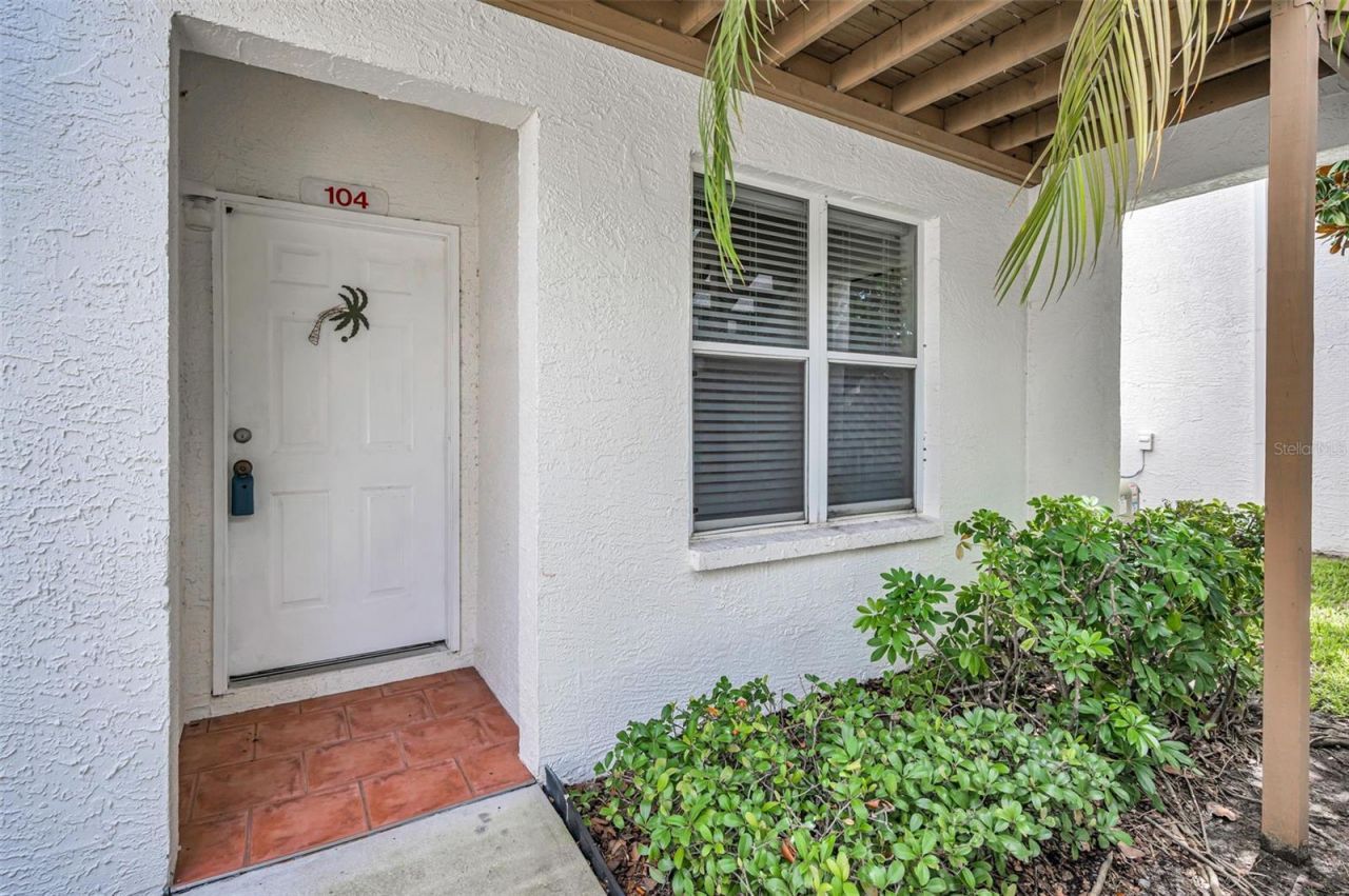 1400 Water View Drive W, Unit 104, Largo, FL 33771 Photo