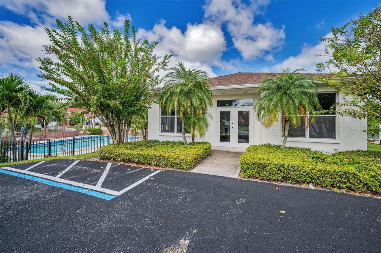 1400 Water View Drive W, Unit 104, Largo, FL 33771 Photo