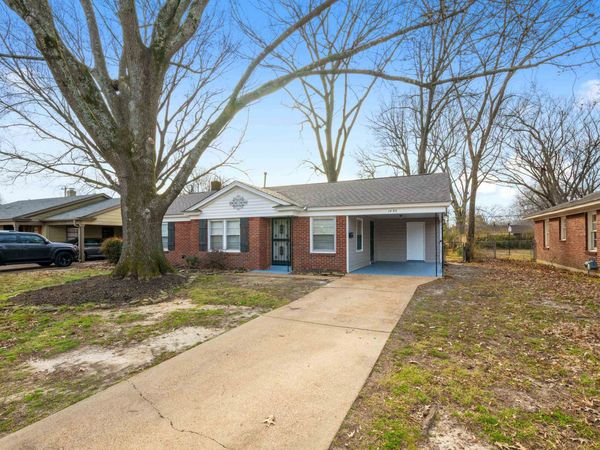 1453 COLONIAL RD, Memphis, TN 38117