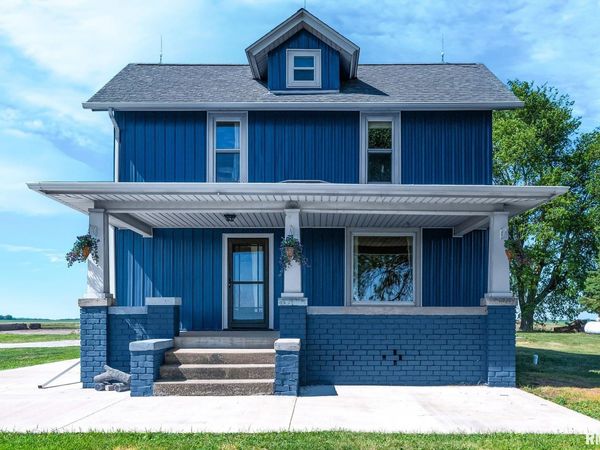 1612 230TH Avenue, Galesburg, IL 61401