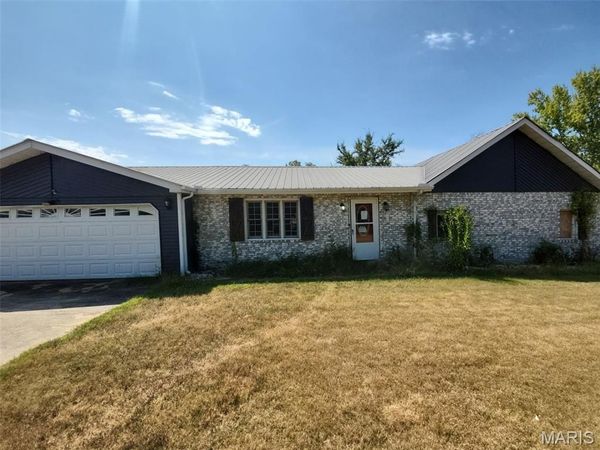 11078 State Highway 51 , Sturdivant, MO 63782