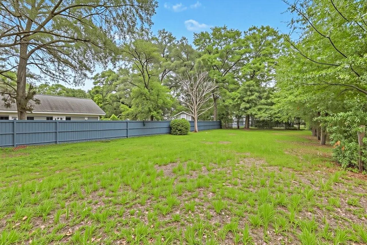 5606 Shelton Street Photo 9
