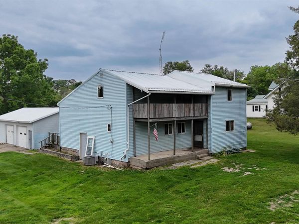 8595 E Metz, Angola, IN 46703