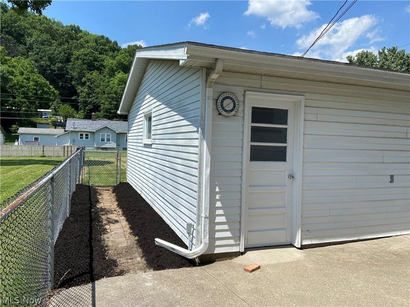 102 Downs Avenue, Newcomerstown, OH 43832 Photo 44