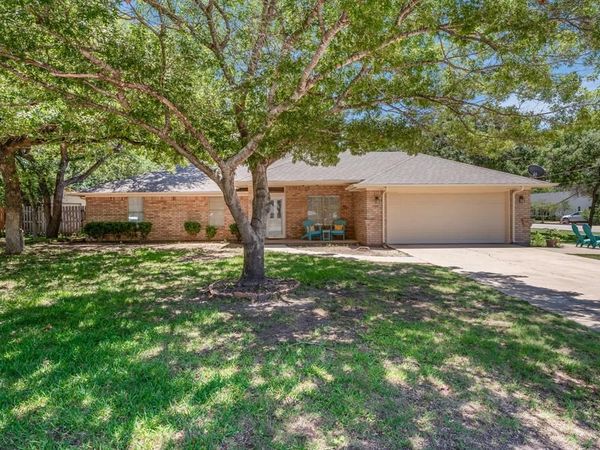 3906 Cimmaron Trail , Granbury, TX 76049