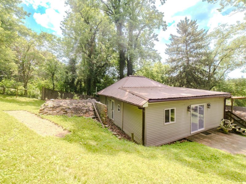 12 Spring Street, Glouster, OH 45732 Photo 5