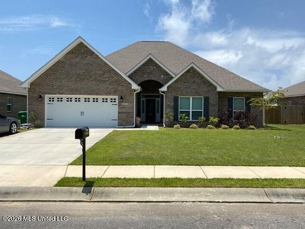 1039 Brackish Place, Ocean Springs, MS 39564
