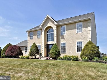 41 EDMONDS DRIVE, ROYERSFORD, PA 19468