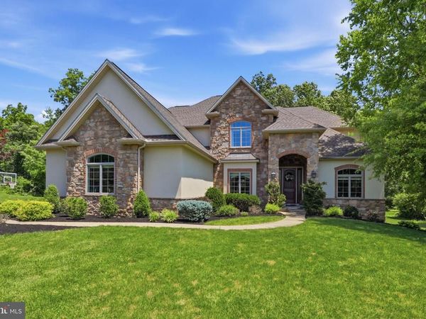 1392 FOX HILL DRIVE, PALMYRA, PA 17078