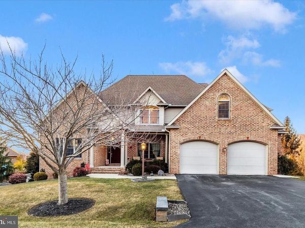 11067 WEATHERSTONE DRIVE, WAYNESBORO, PA 17268