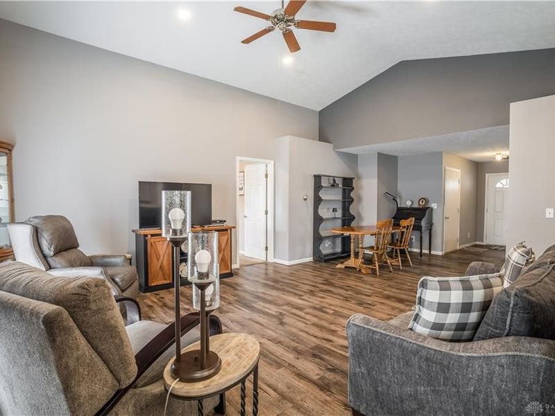 277 W Pinehurst Street, Sidney, OH 45365 Photo 9