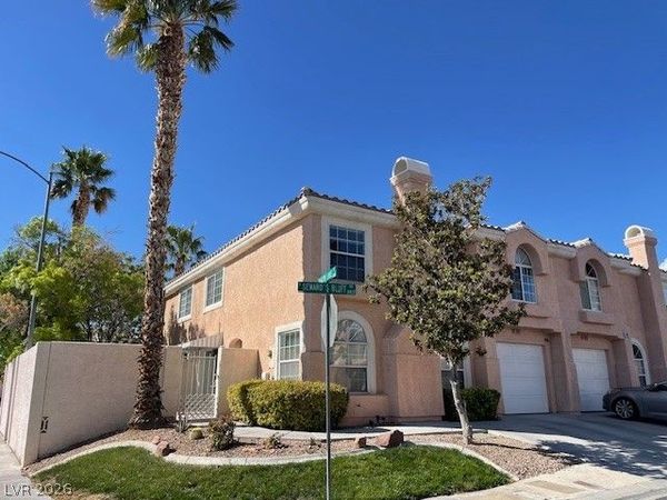 8401 Sewards Bluff Avenue, Las Vegas, NV 89129