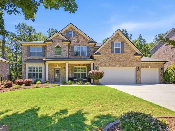 589 Warrenton Run Drive, Sugar Hill, GA 30518