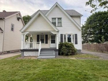 52 Meadowbrook Avenue, Boardman, OH 44512