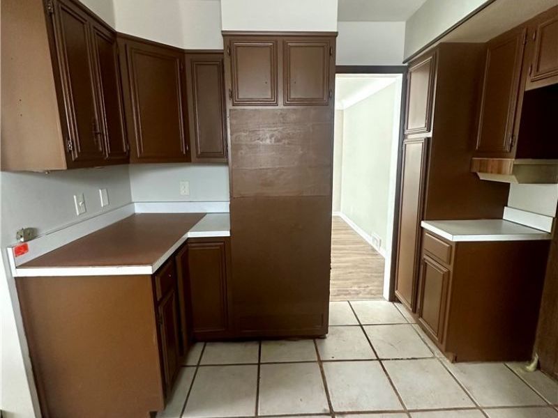 4904 E 90th Street, Garfield Heights, OH 44125 Photo 3