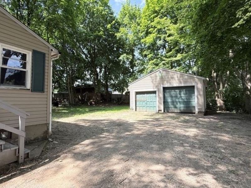 888 Garfield Street, Akron, OH 44310 Photo 3