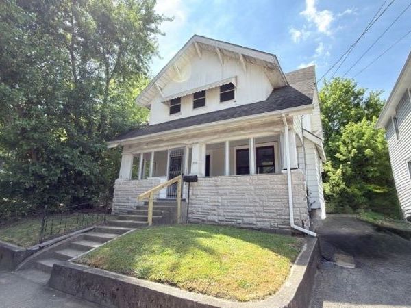 200 Jesse Avenue , Akron, OH 44310