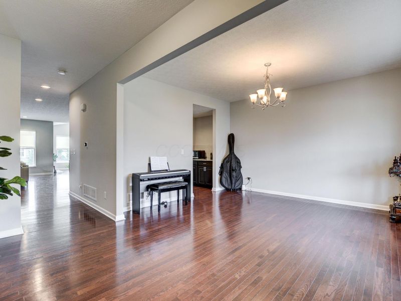 5589 Landgate Drive, Powell, OH 43065 Photo 11