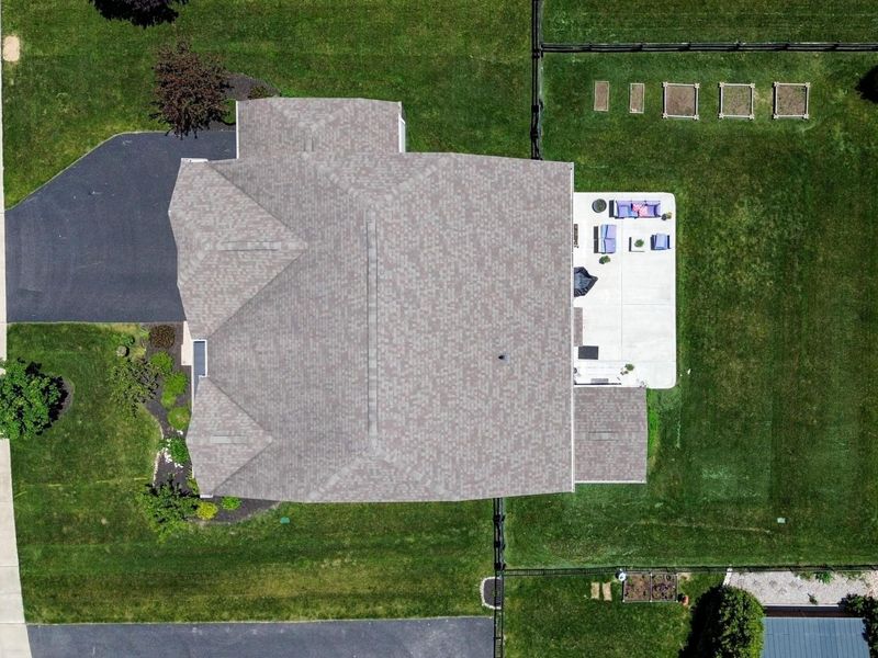 5589 Landgate Drive, Powell, OH 43065 Photo 3