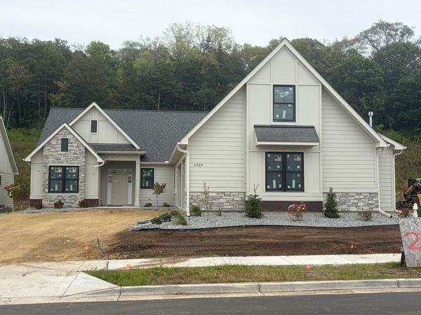 2424 Simply Living Lane, Hudson, WI 54016